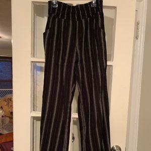 NWOT billabong black&white pants 🌊